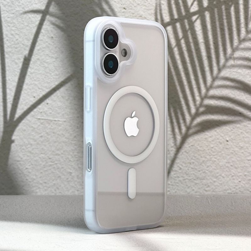 Minimalist Transparent Magnetic Case For iPhone 16